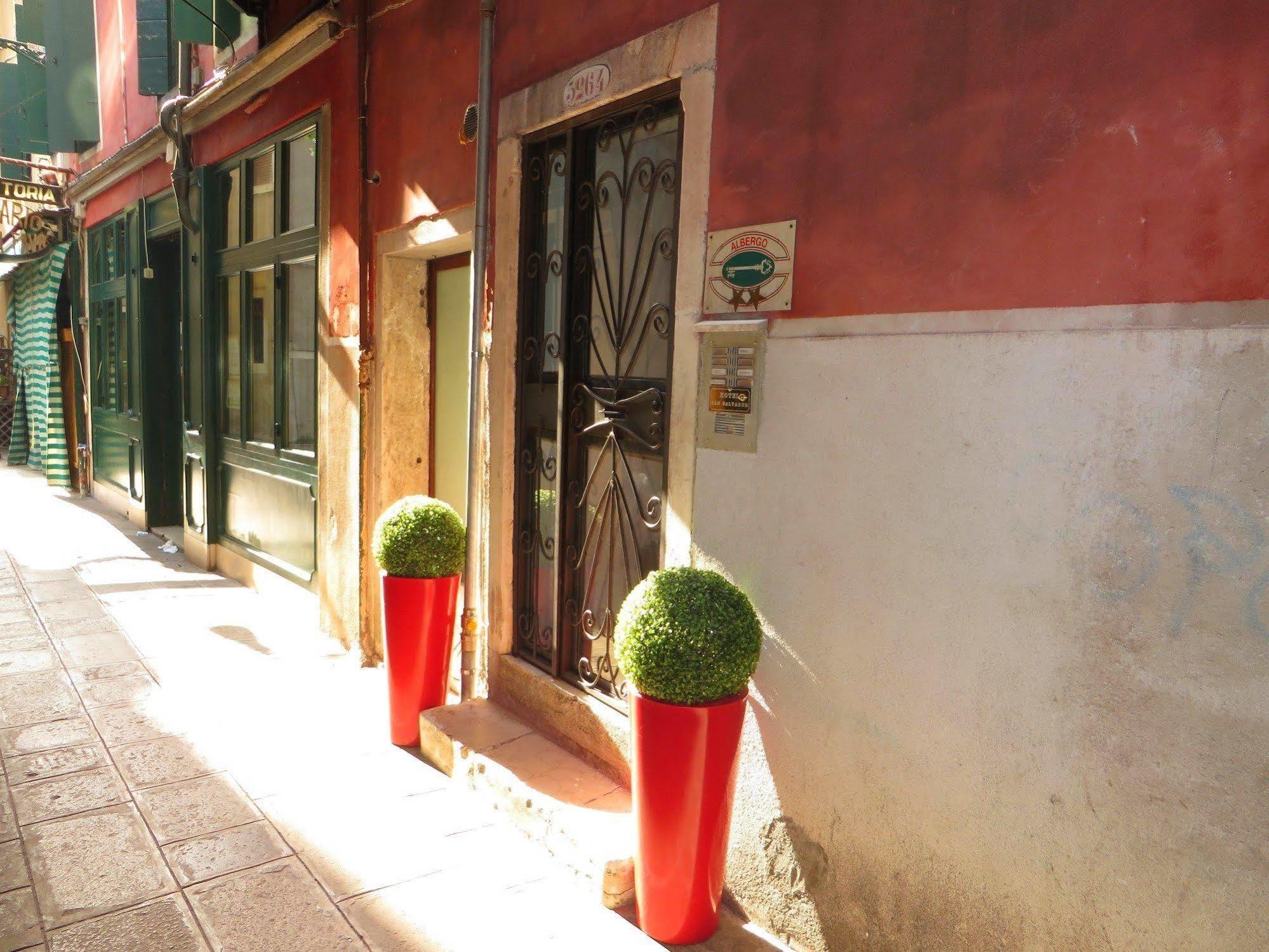 Hotel San Salvador Basic & Local 2 Stars Hotel Venice Ngoại thất bức ảnh