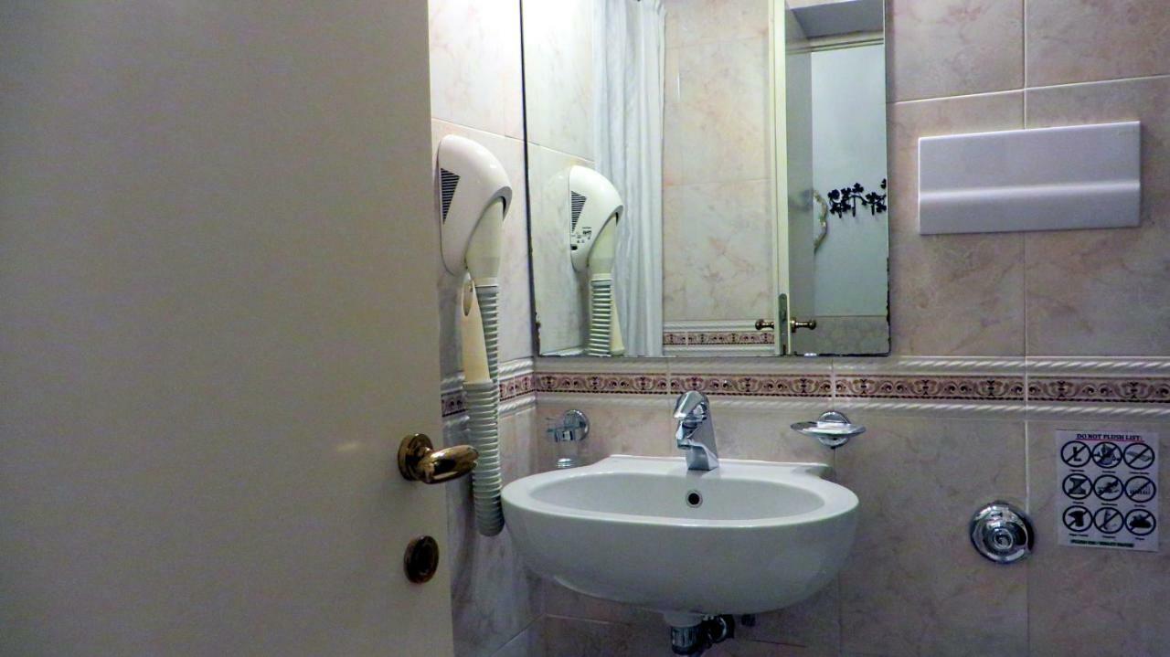 Hotel San Salvador Basic & Local 2 Stars Hotel Venice Ngoại thất bức ảnh
